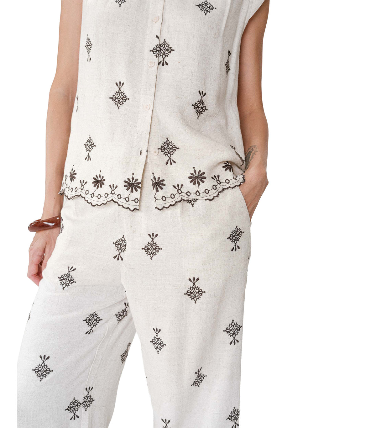 Wisenna Patterned Sleeveless Shirt Chocolate