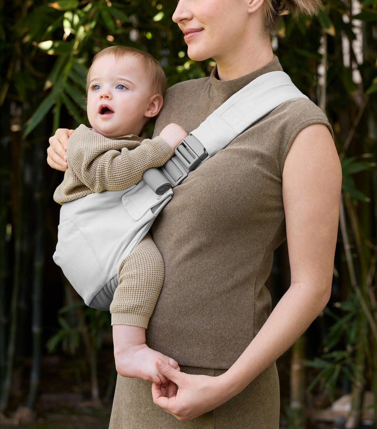 Upsie Sling Carrier Pearl Gray