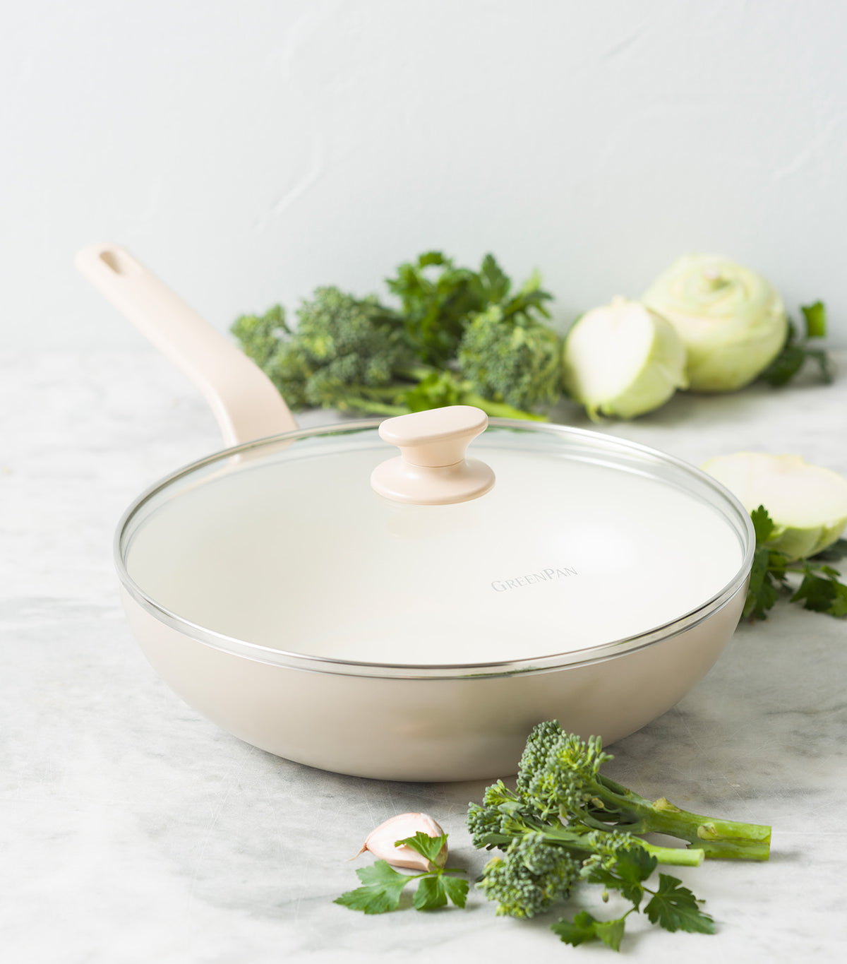 Essence Wok with Lid Taupe