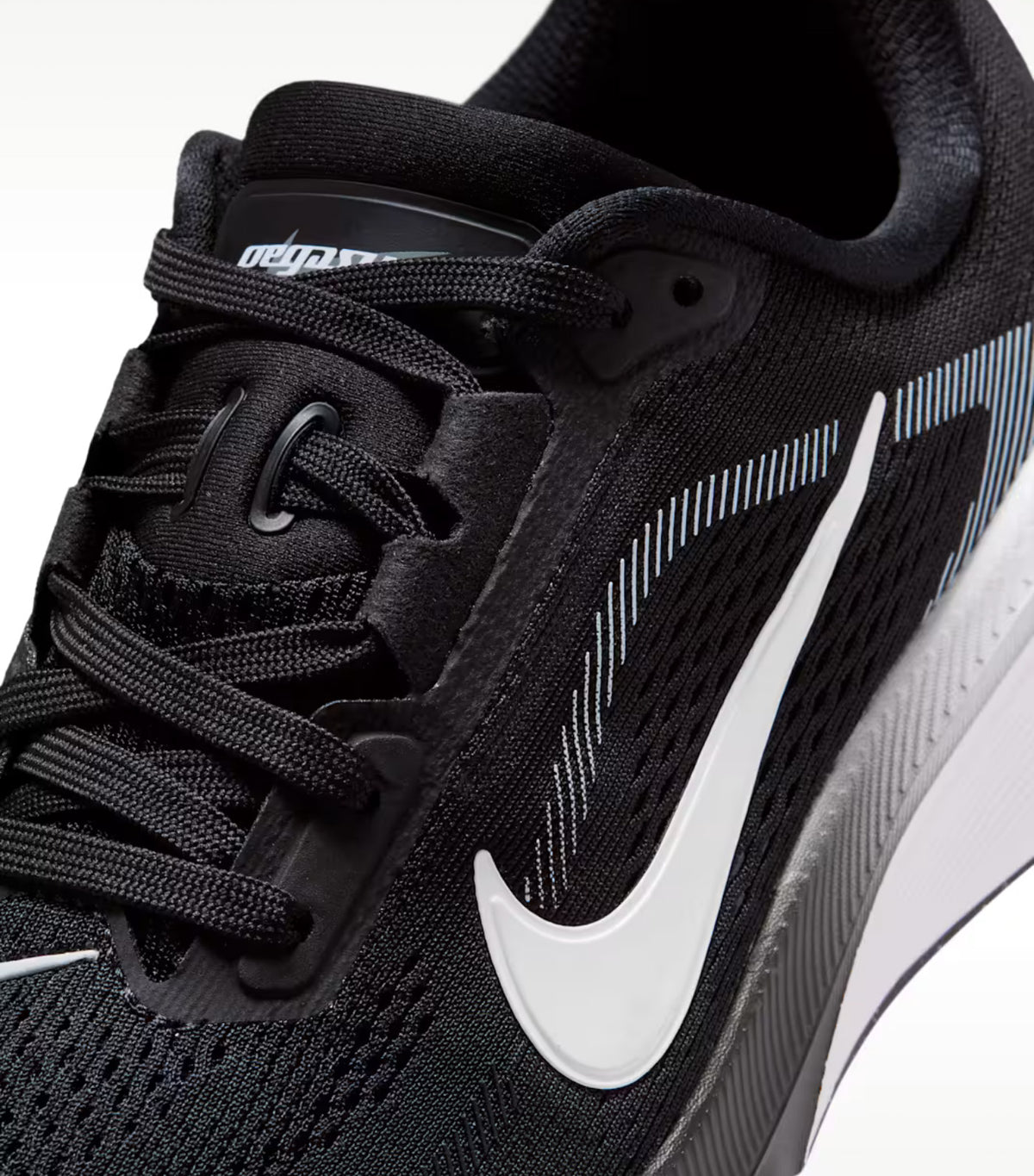 Pegasus 42 Black/White/Photon Dust