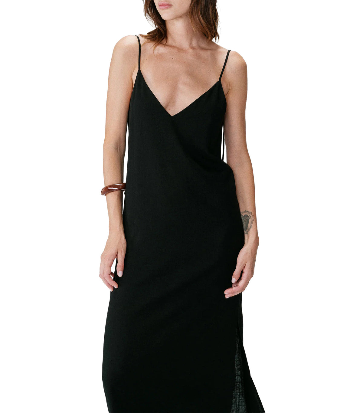 Wendra V-Neck Linen Maxi Dress Black