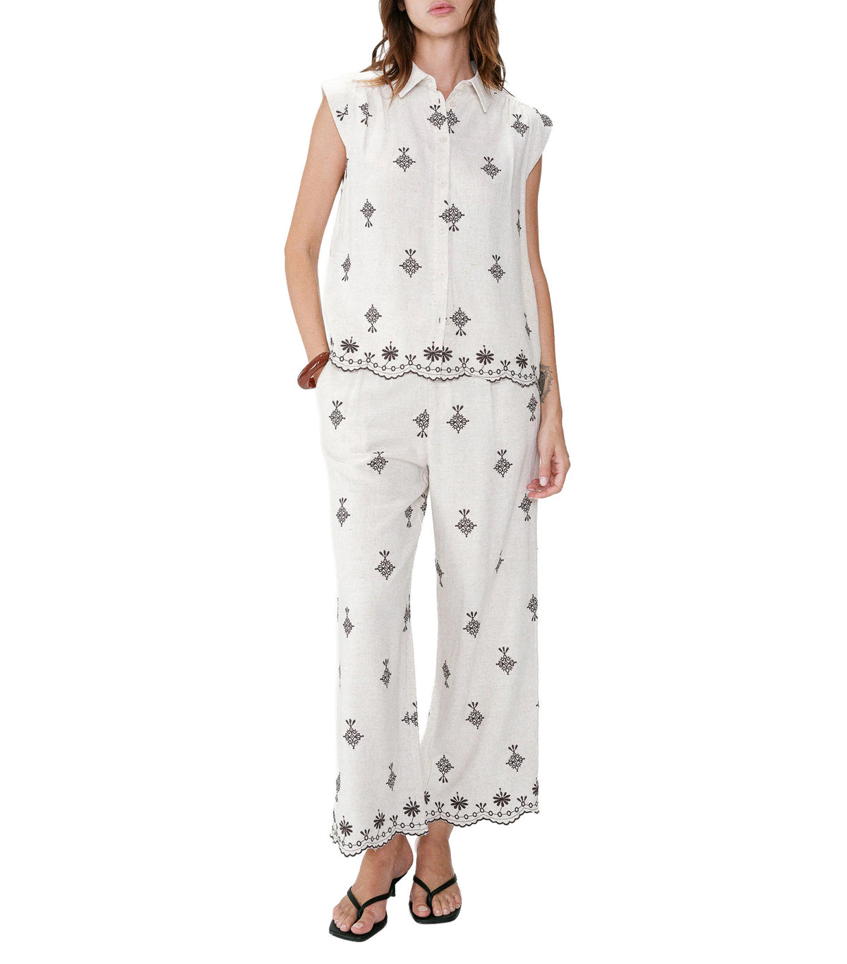 Wisenna Patterned Sleeveless Shirt Chocolate