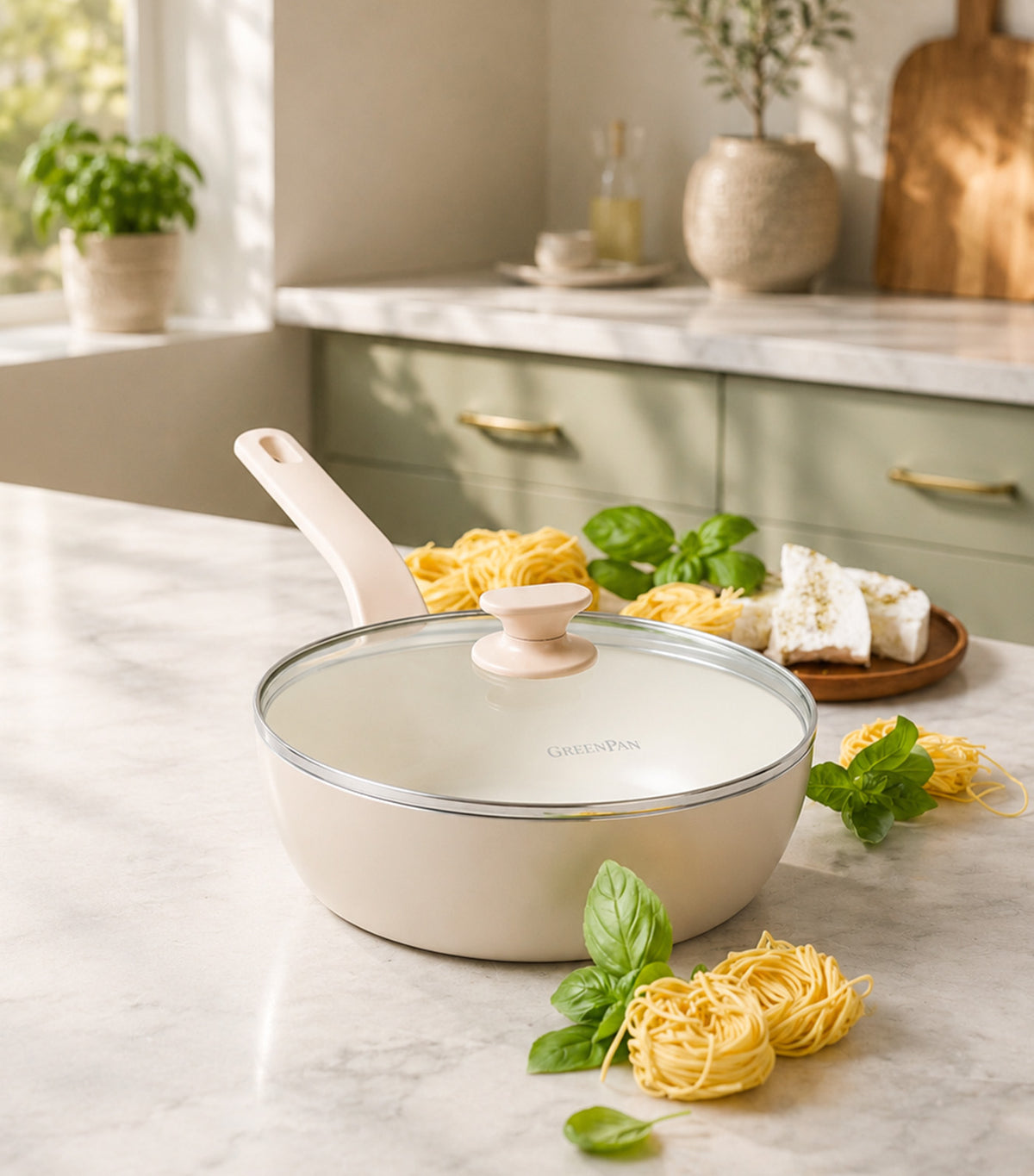 Essence Chef Pan with Lid Taupe