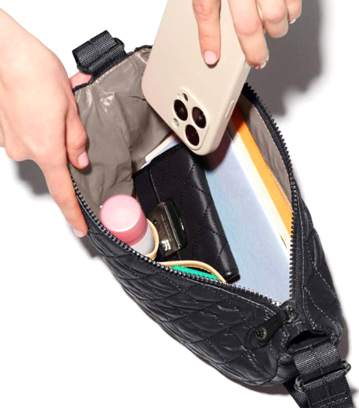 Small Metro Smile Bag Black