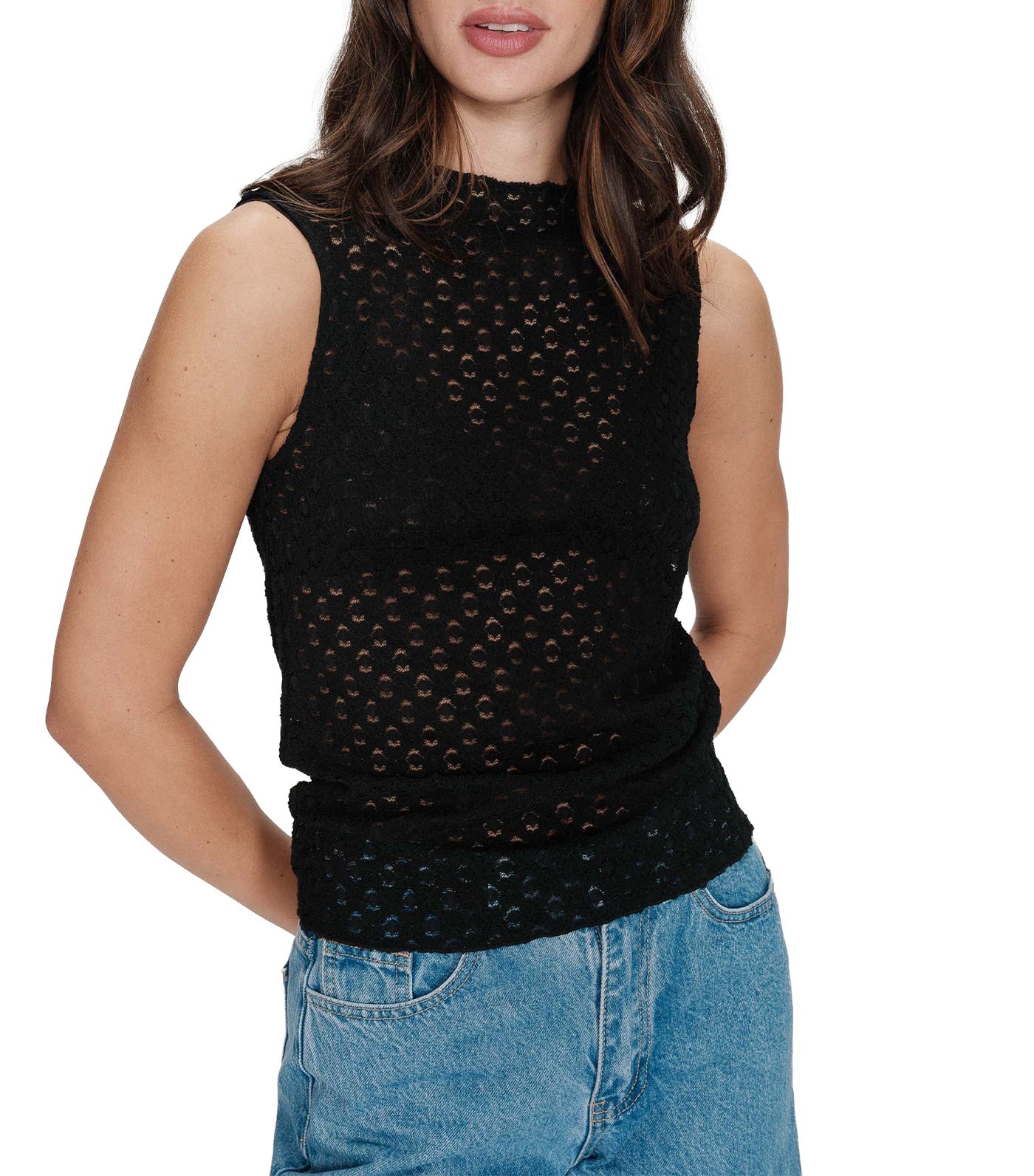 Vintie Fitted Sleeveless Lace Crew-Neck Top Black