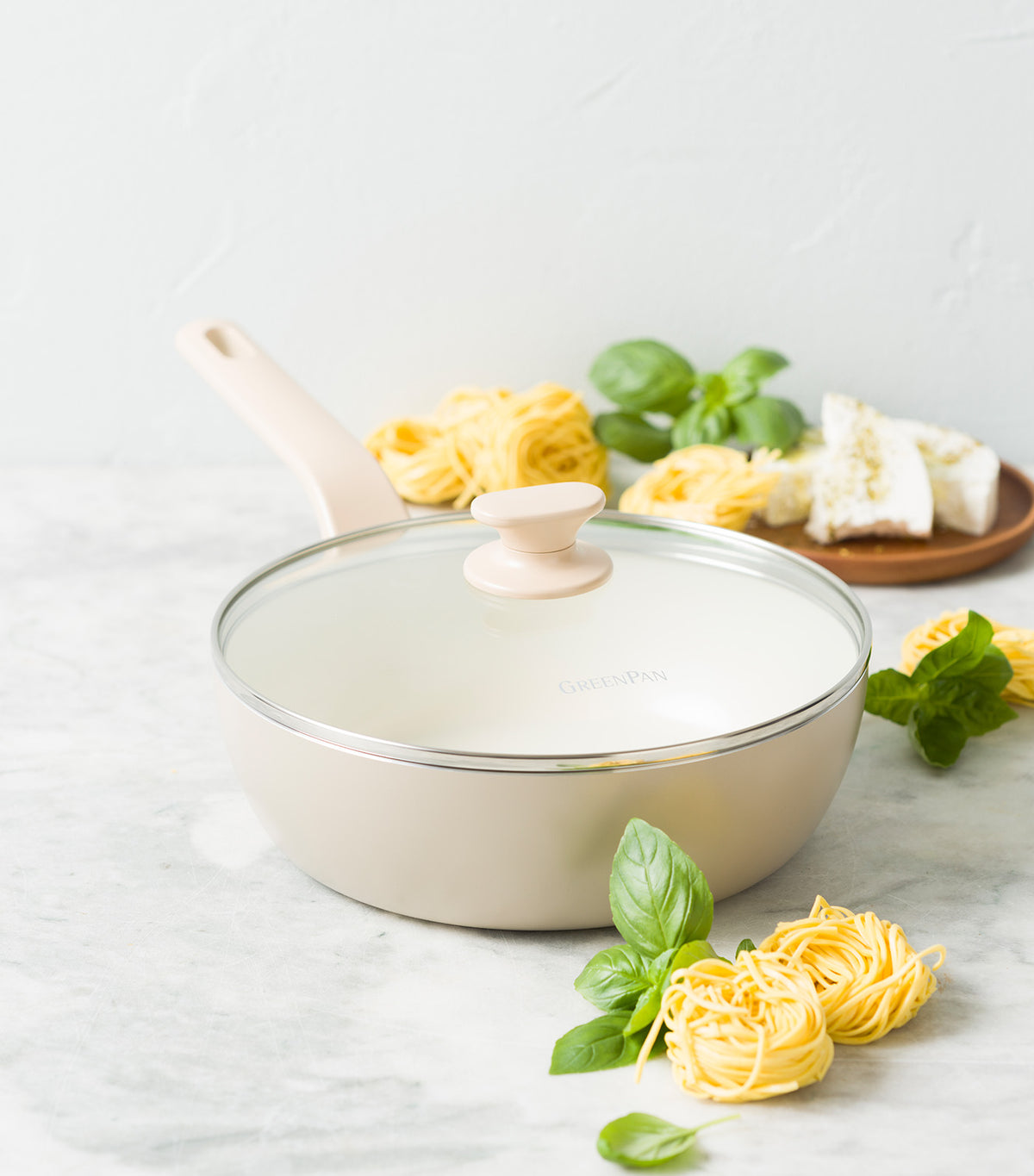 Essence Chef Pan with Lid Taupe