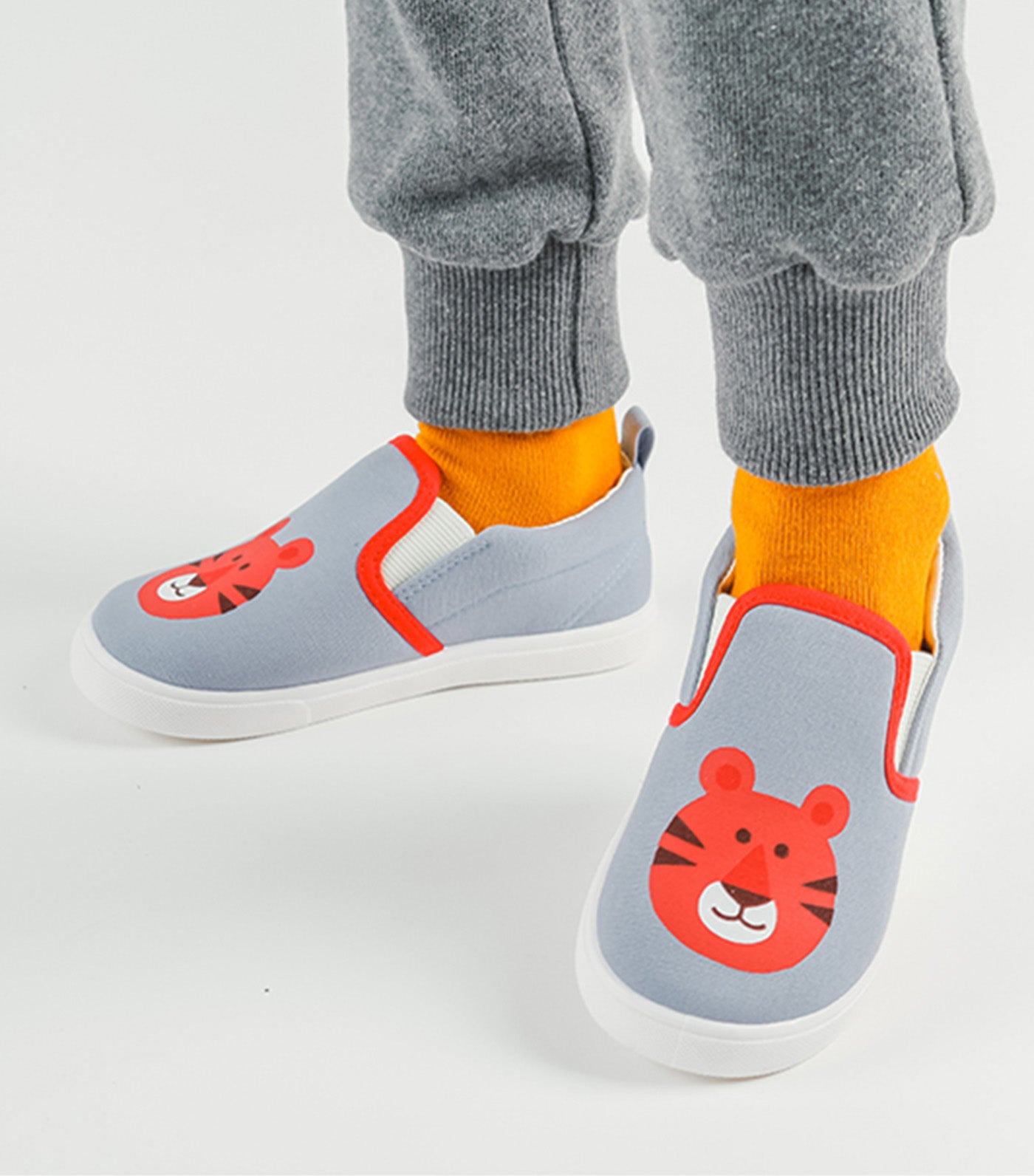 Boys Tiger Slip-On Gray