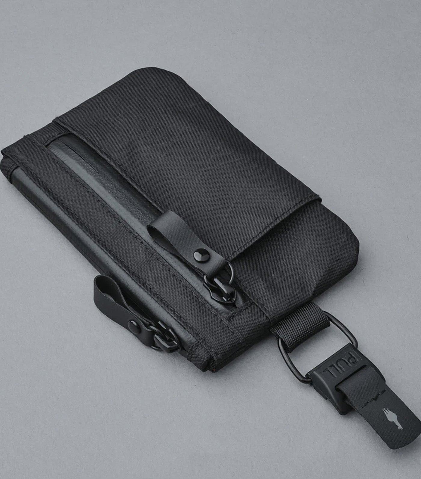 Zip Pouch Pro Black Vx21