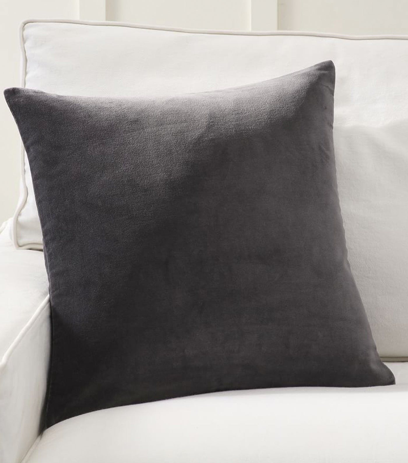 Pottery Barn Everyday Velvet Pillow Cover Rustan s