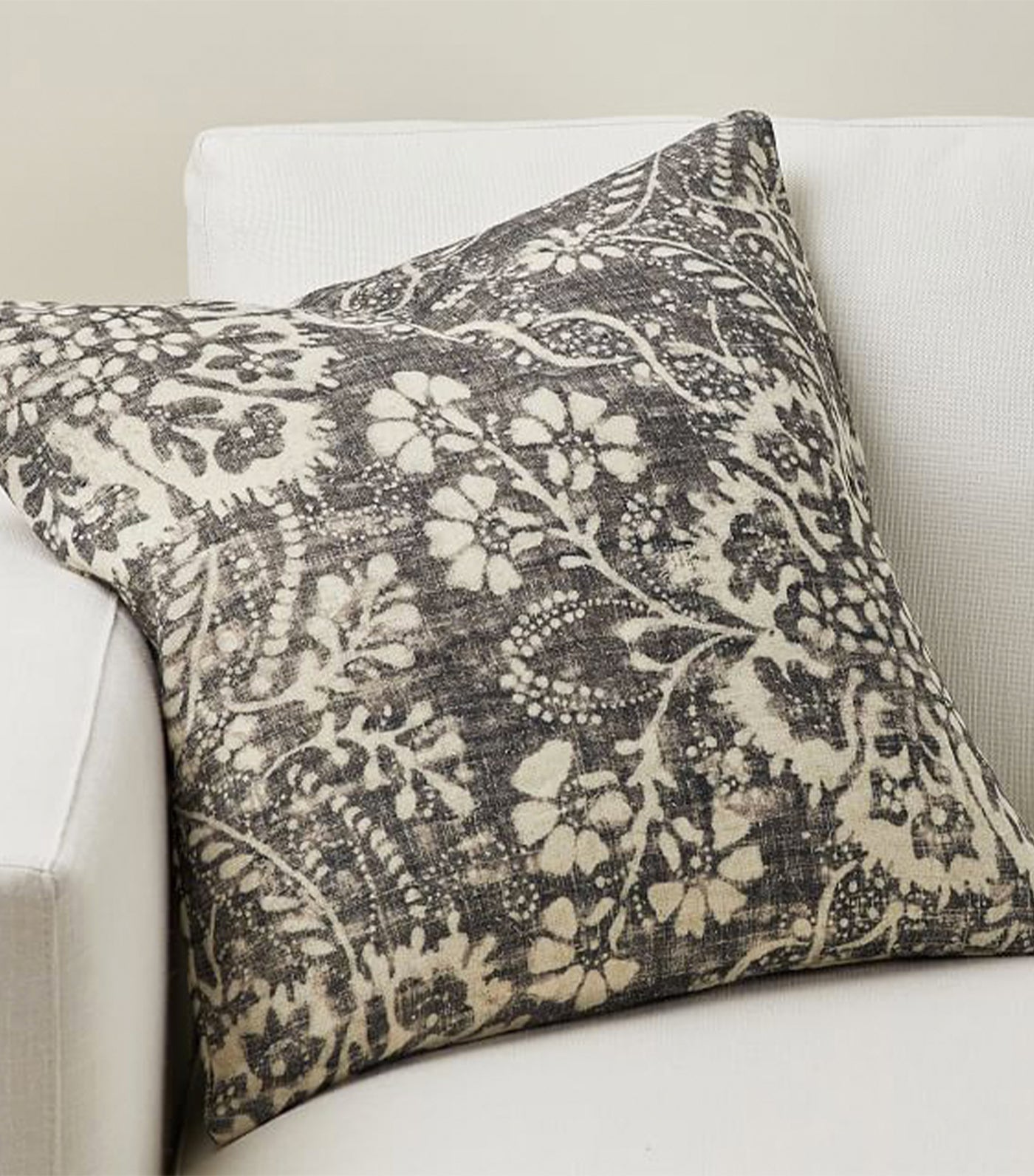 Pottery Barn Bernyce Pillow Cover