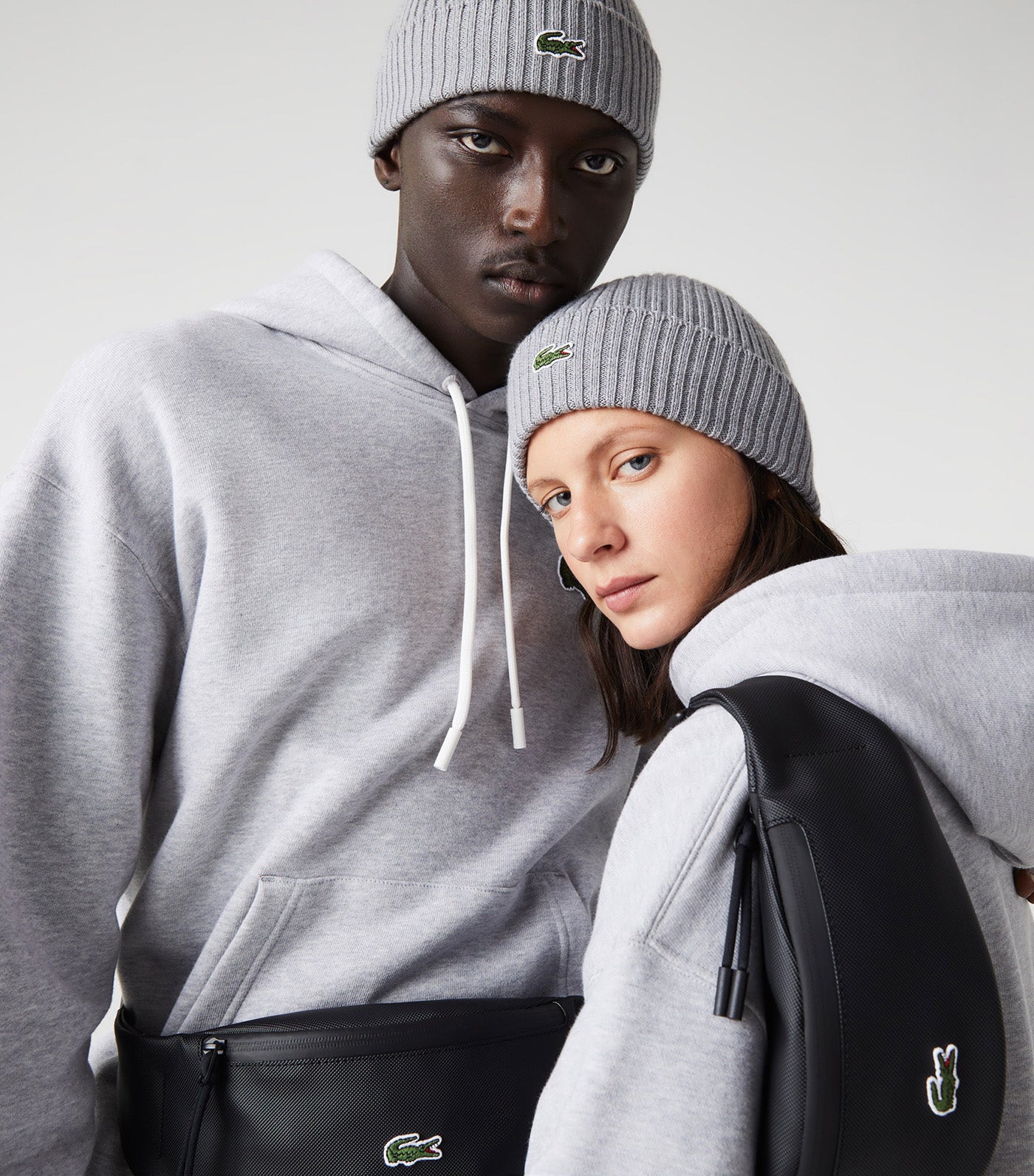 bonnets lacoste noir