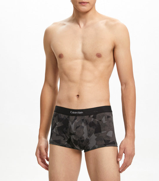 Embossed Icon Low Rise Trunks Black