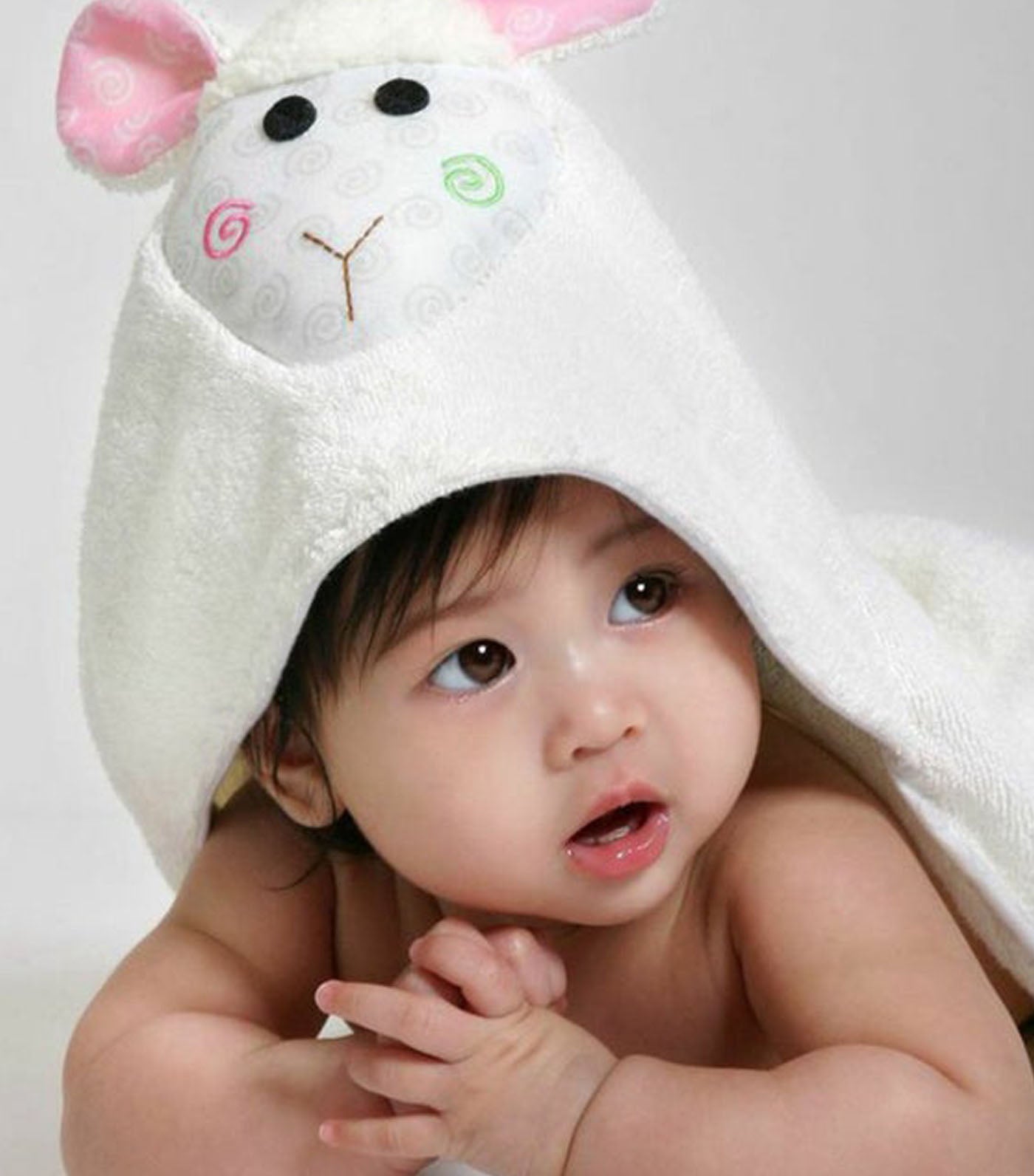 zoocchini white baby hooded towel - lola the lamb